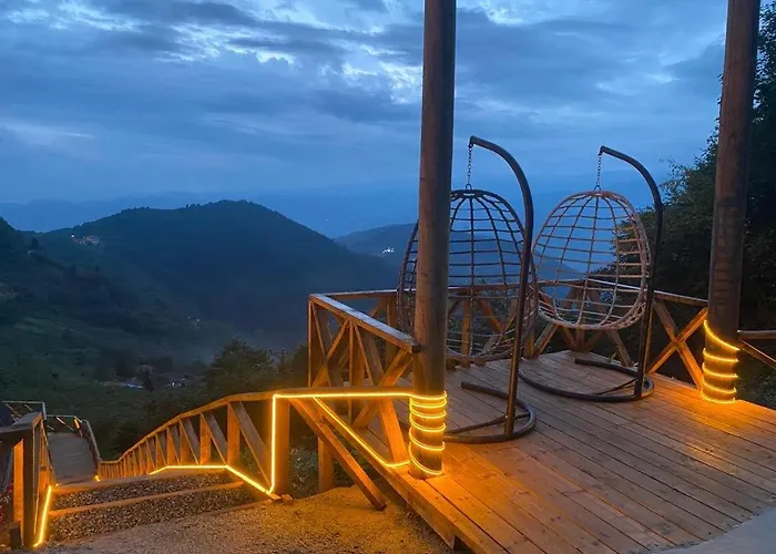 샬레 Kartal Tepesi & Restaurant